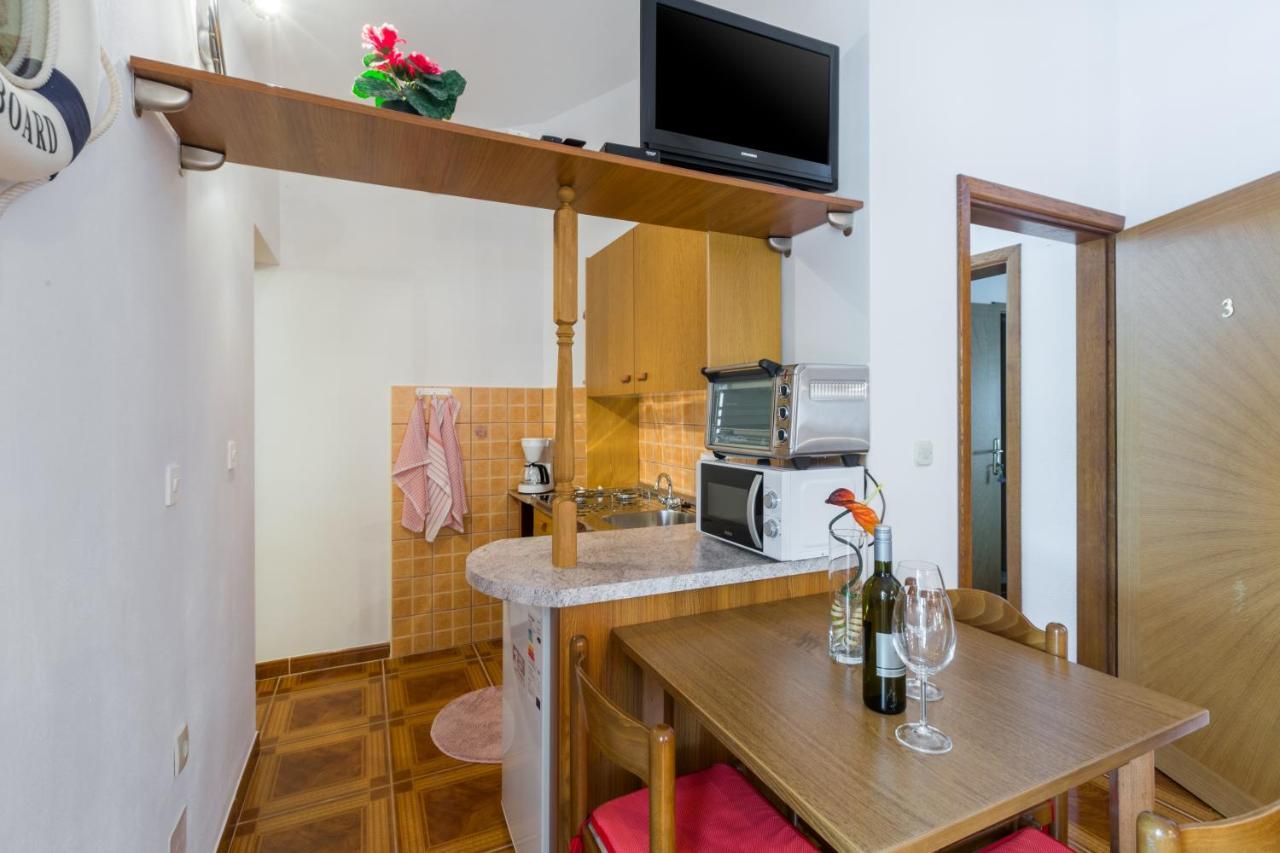 Marcela Apartman *